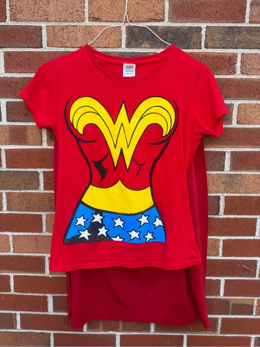 Wonder Woman Costume Cape T-Shirt Size Small 100% Cotton